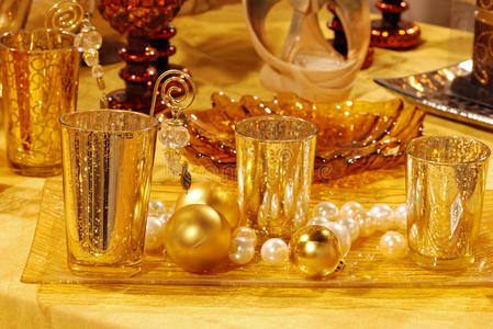 金色圣诞桌装饰品