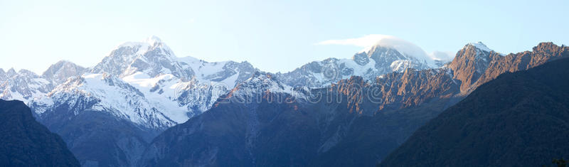 国家的 早晨 阿尔卑斯山 攀登 天空 旅游业 假日 寒冷的