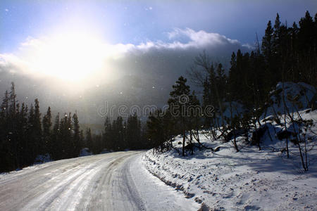 科罗拉多落基山脉暴风雪图片