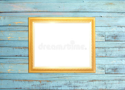 蓝色木质背景的金色复古画框