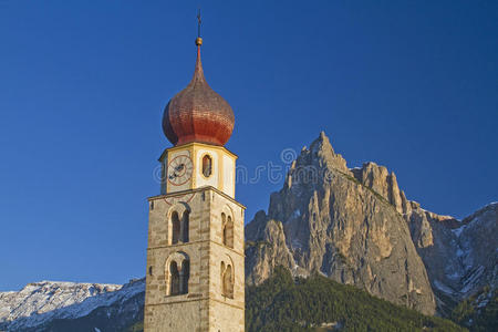 圣瓦伦丁在seis照片