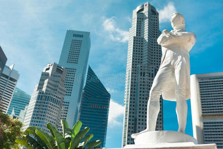 新加坡。莱佛士爵士雕像