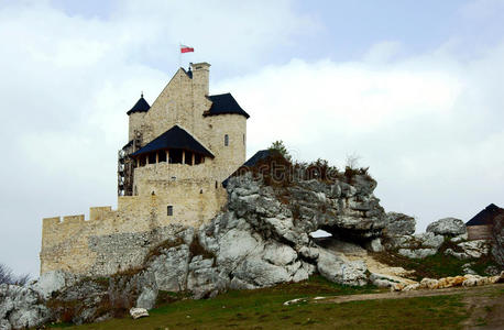 博博利兹的中世纪城堡