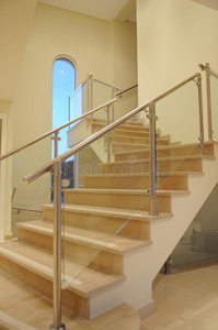 大理石楼梯，现代楼梯，家庭内部
