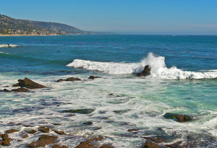 加州拉古纳海滩海浪
