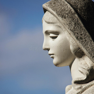 圣母玛利亚雕像