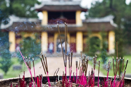 越南顺化天目塔的香枝图片