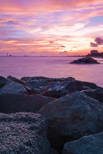 美丽日落的热带海滩