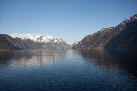 一条硬汉峡湾