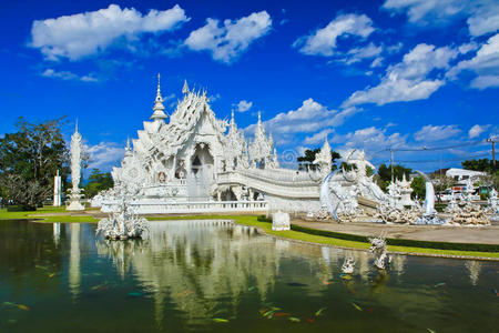 泰国清莱府的wat rong khun照片