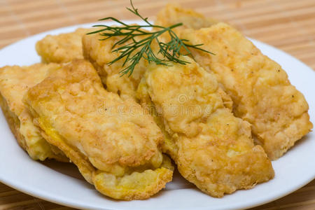 炸鳕鱼炸鱼片摄影图