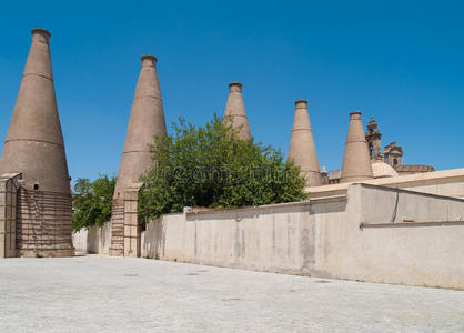 旧陶瓷烟囱,西班牙塞维利亚照片