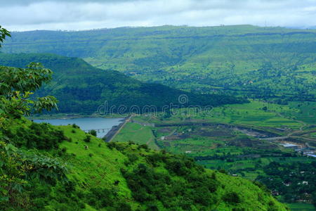 从sajjangad fort ii看