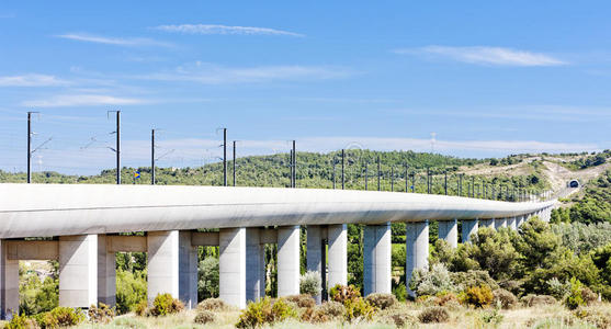 三峡铁路高架桥图片