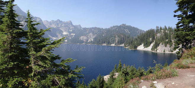 雪湖，高山湖泊