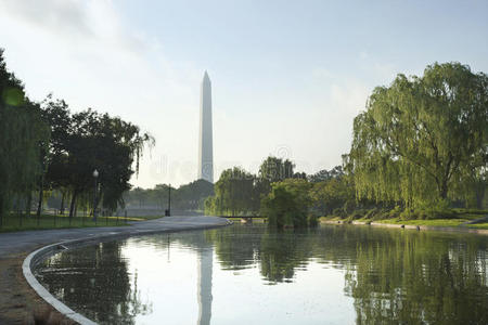华盛顿纪念碑晨照图片