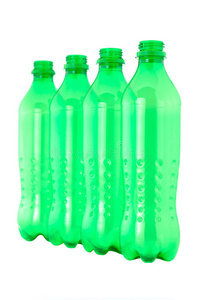 用过的绿色塑料瓶