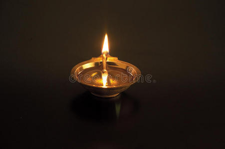 灯油图片-灯油素材-灯油插画-摄图新视界