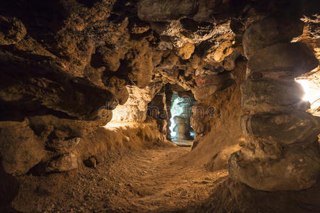 米乔沃洞穴波兰。