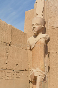 卡纳克神庙雕像埃及