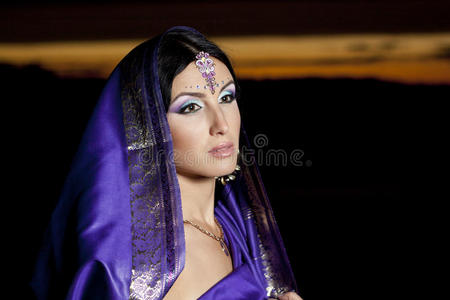 传统时尚的印度美女