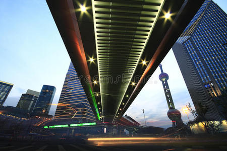 黄昏 国防部 傍晚 亚洲 中国人 城市 建筑学 公路 高速公路