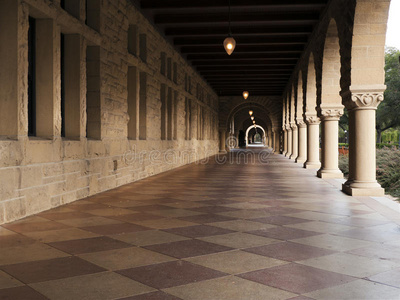 斯坦福大学的长廊