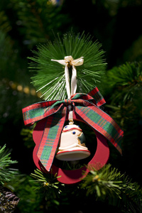 圣诞树和装饰品