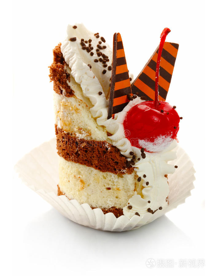 美味的奶油樱桃糕点