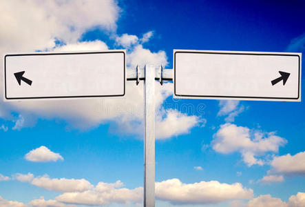 空白的两条路照片