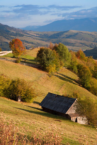 喀尔巴阡山的秋季景观