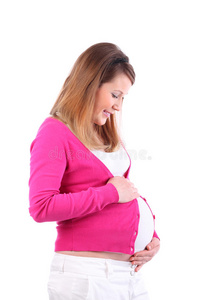 孕妇抱着肚子看