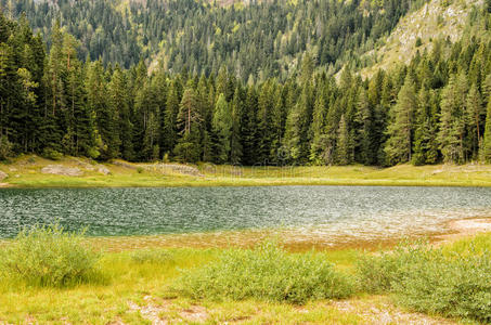 高山湖泊