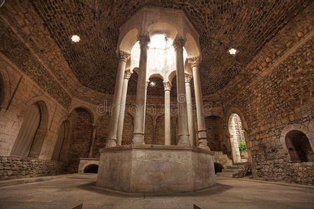 吉罗纳吉罗纳的古罗马浴室.西班牙.照片