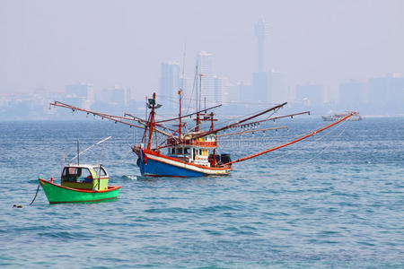 海上渔船