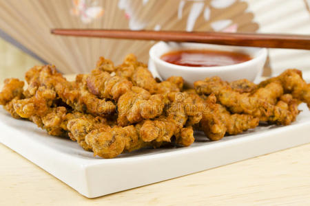 炸小酥肉东方炸酥牛肉照片