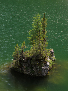 石岛湖