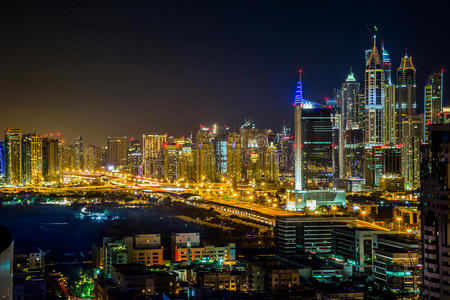 迪拜市中心。东阿拉伯联合酋长国建筑