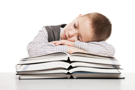 睡觉看书的孩子
