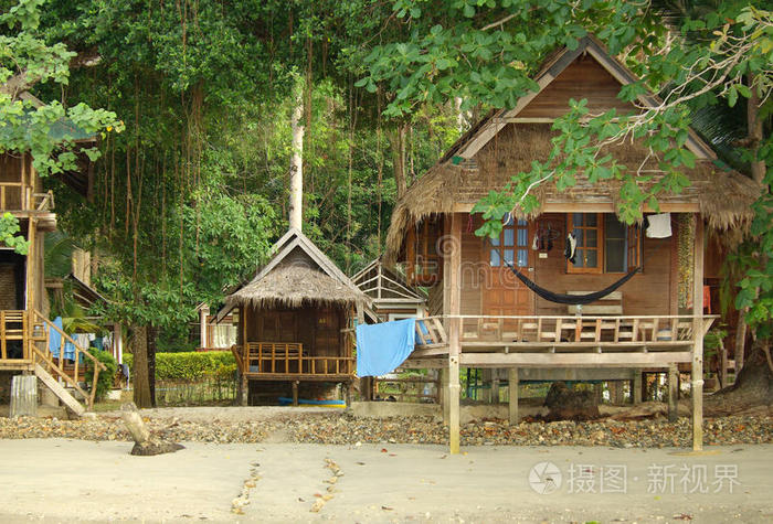 湄公河木桩上的贫民院泰式火锅非洲乡村住宅传统泰国木屋泰国传统木屋