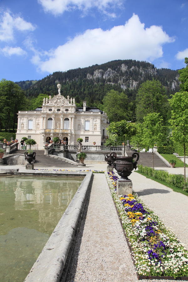 林德霍夫巴洛克宫殿花园