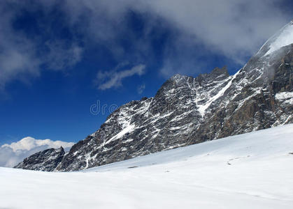 雪山