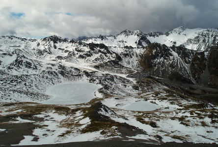 山和雪