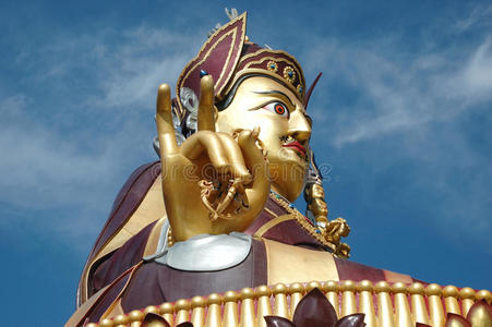 宗教巴尔塔萨尔印度雷瓦尔萨尔的大金像照片