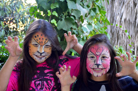 五颜六色的豹子图片