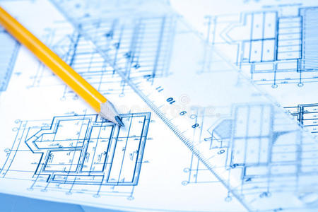工程师绘制图纸图片