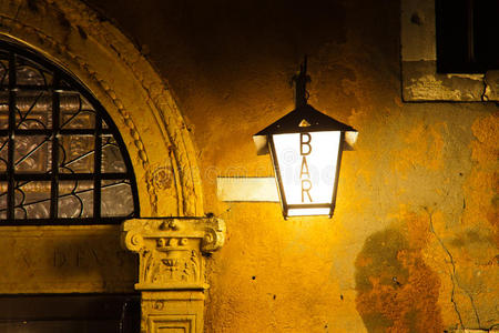 威尼斯酒吧的灯笼