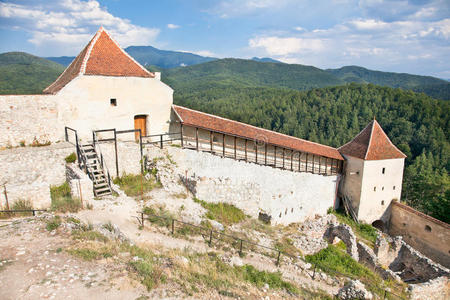 罗马尼亚布拉索夫附近的拉斯诺夫城堡