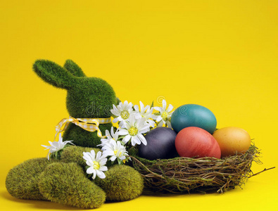 复活节星期一黄色主题复活节快乐场景-水平照片