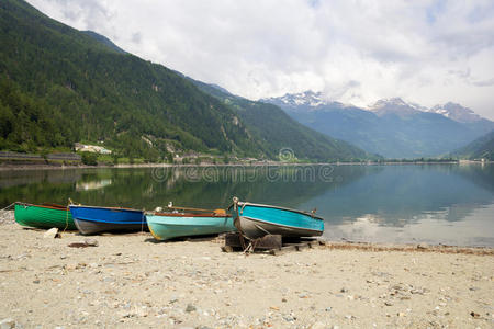 瑞士波什恰沃湖图片